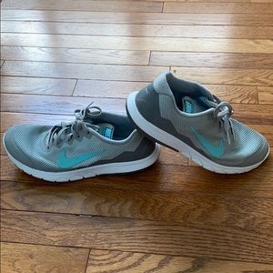 Nike Flex Experience RN 4